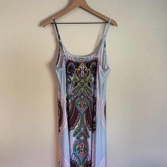 NWOT VENUS MAXI DRESS - Picture 2 of 5